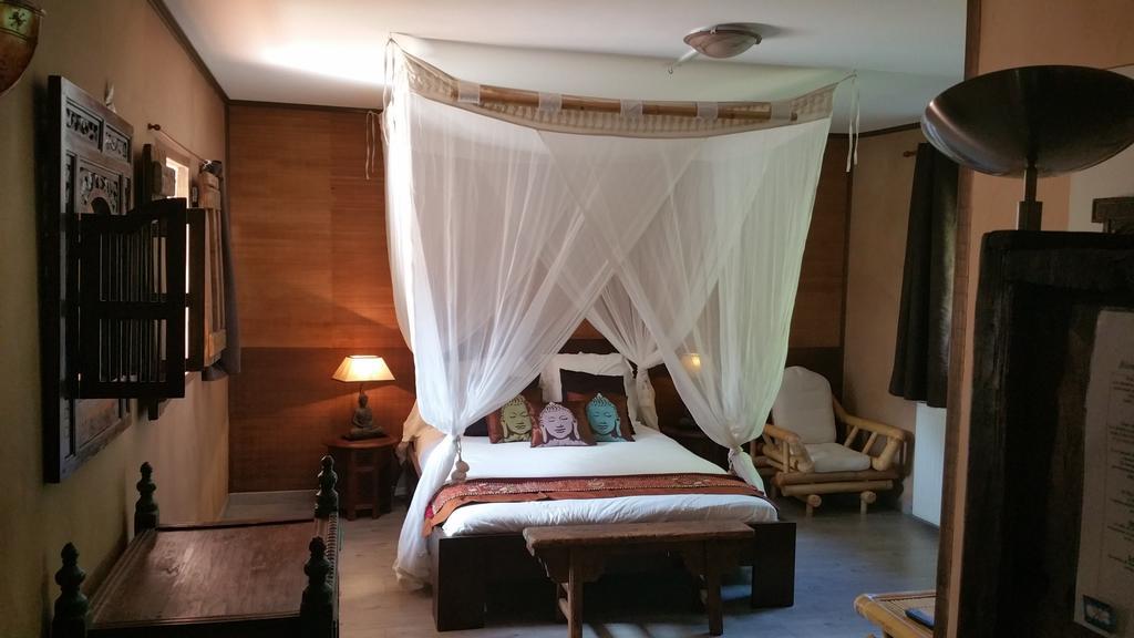 Bed and Breakfast Le Domaine De Saint-Thomin Nostang Habitación foto