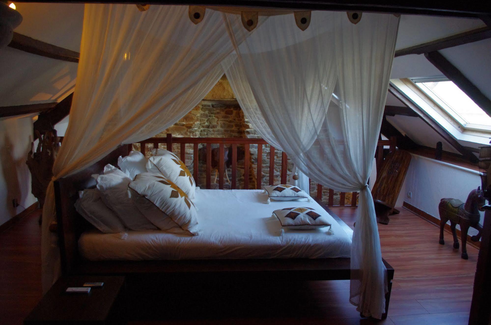 Bed and Breakfast Le Domaine De Saint-Thomin Nostang Exterior foto